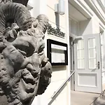 Hotel Koenig's Am Schlosspark 4*