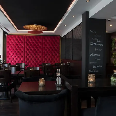 Konig's Am Schlosspark Hotel