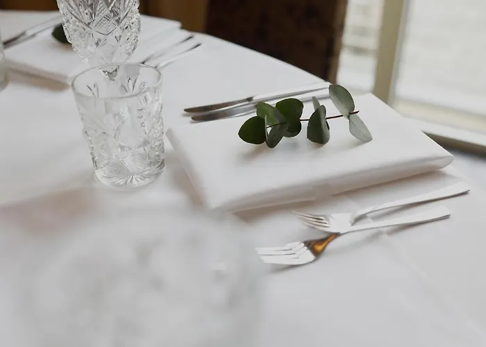 Hotel König`s Am Schlosspark 4*